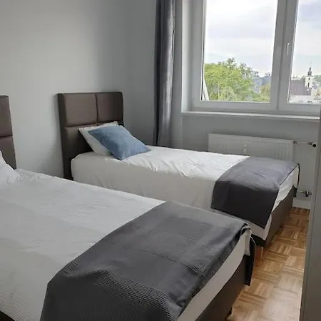 아파트 Duplex 250 M From Market Square *