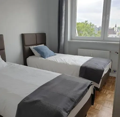 아파트 Duplex 250 M From Market Square *